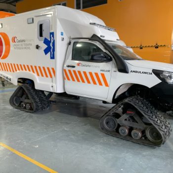 Camioneta Unidad de Rescate con Orugas